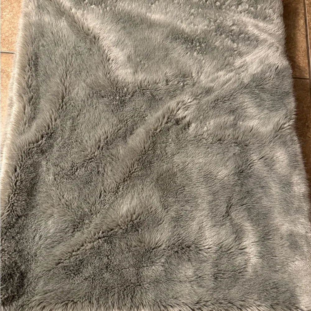 Luxurious Restoration Hardware Gray Faux Fur Throw Blanket